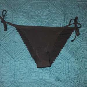 🖤Black Scalloped Bikini Bottoms🖤